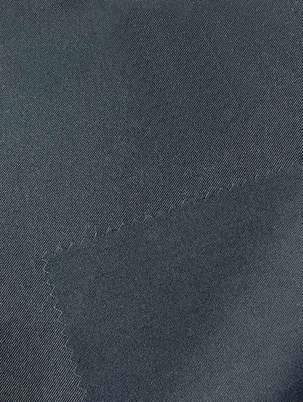 TR SUITING AH-62722 72%T+28%R Supera le altre fibre naturali e sintetiche